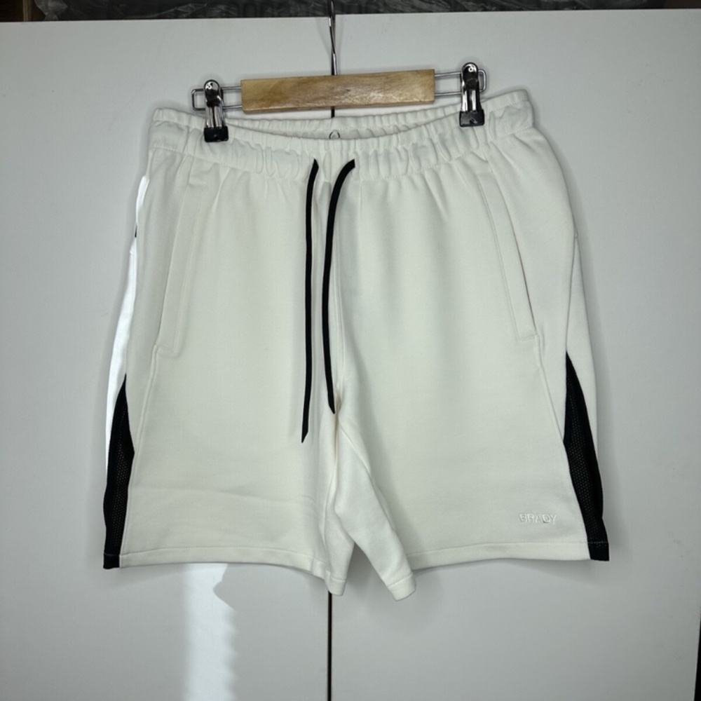 Brady Brand Shorts Men’s Small White/Black Workout Athletic Gym Running NEW